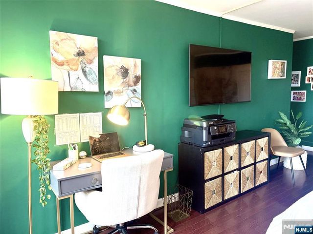 300 Winston Drive L05, Cliffside Park, NJ 07010