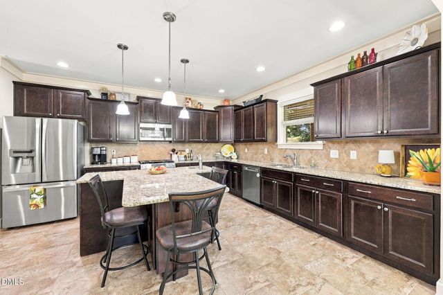 3115 Ginger Lake Court, Zebulon, NC 27597