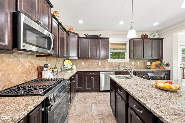 3115 Ginger Lake Court, Zebulon, NC 27597