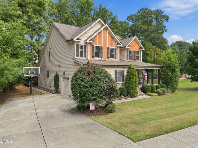 3115 Ginger Lake Court, Zebulon, NC 27597