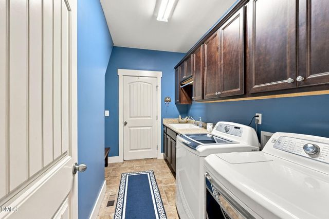 3115 Ginger Lake Court, Zebulon, NC 27597