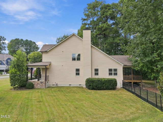 3115 Ginger Lake Court, Zebulon, NC 27597