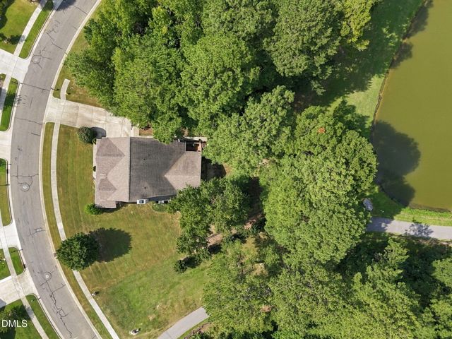 3115 Ginger Lake Court, Zebulon, NC 27597
