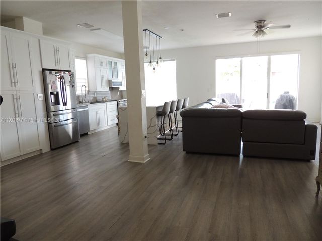 959 NE 37th Ave, Homestead, FL 33033