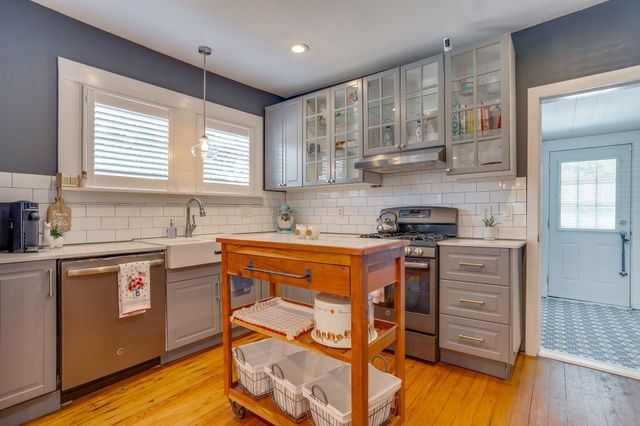 1126 Hawthorne Avenue, Fort Worth, TX 76110