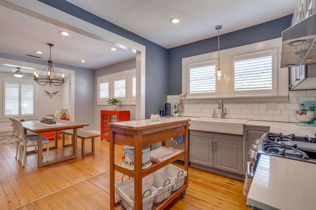 1126 Hawthorne Avenue, Fort Worth, TX 76110