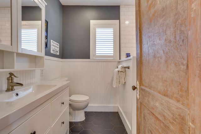 1126 Hawthorne Avenue, Fort Worth, TX 76110