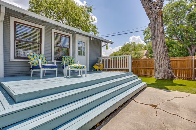 1126 Hawthorne Avenue, Fort Worth, TX 76110