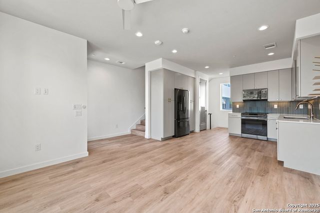 1208 N Academy Ave Unit 2203, New Braunfels, TX 78130