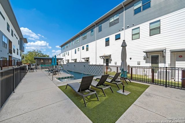 1208 N Academy Ave Unit 2203, New Braunfels, TX 78130