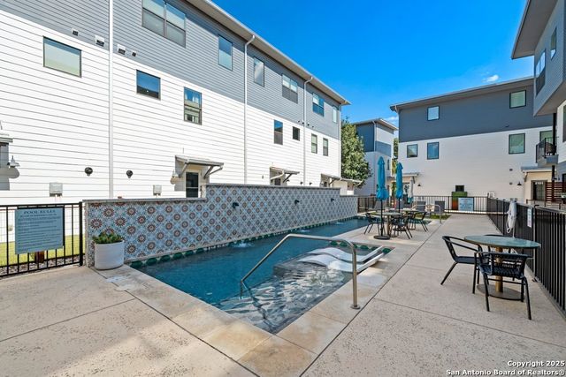 1208 N Academy Ave Unit 2203, New Braunfels, TX 78130