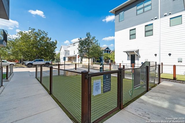 1208 N Academy Ave Unit 2203, New Braunfels, TX 78130