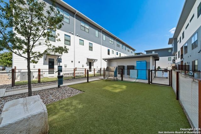 1208 N Academy Ave Unit 2203, New Braunfels, TX 78130