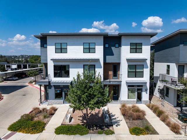 1208 N Academy Ave Unit 2203, New Braunfels, TX 78130