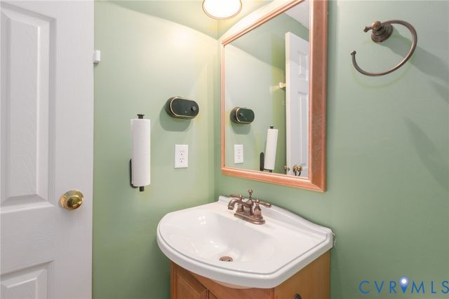 9705 Laurel Lakes Ct, Henrico, VA 23060