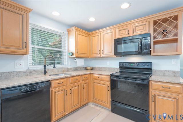 9705 Laurel Lakes Ct, Henrico, VA 23060