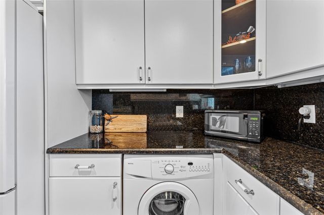 231 E Lantana Road 203, Lantana, FL 33462