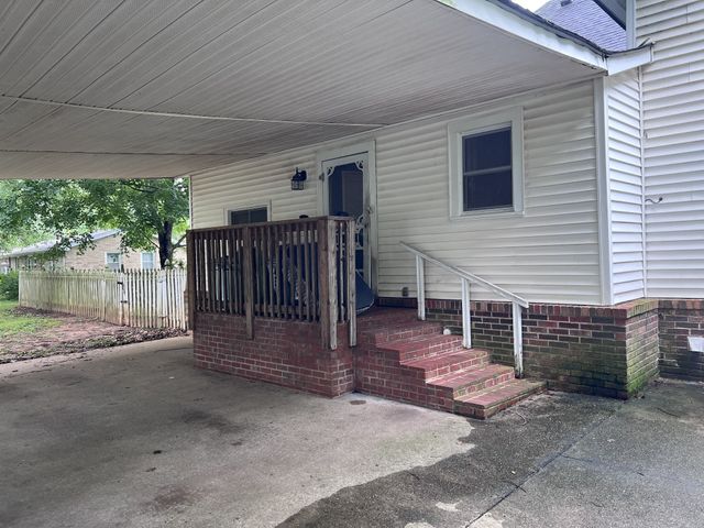 2343 Old Ashland City Rd, Clarksville, TN 37043