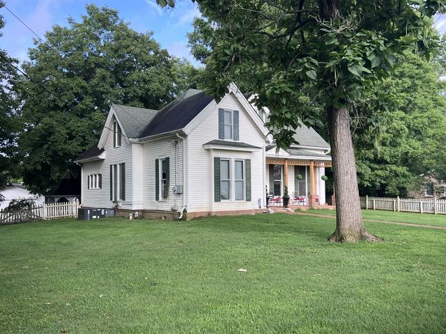 2343 Old Ashland City Rd, Clarksville, TN 37043