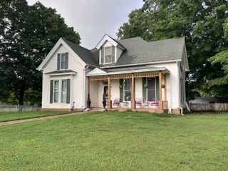 2343 Old Ashland City Rd, Clarksville, TN 37043
