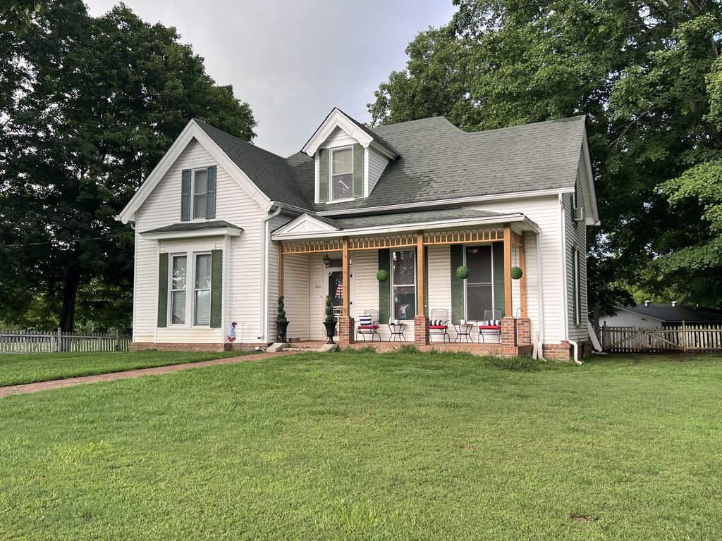 2343 Old Ashland City Rd, Clarksville, TN 37043