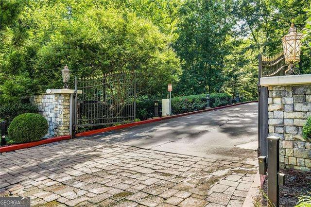 3280 STILLHOUSE Lane SE 410, Atlanta, GA 30339