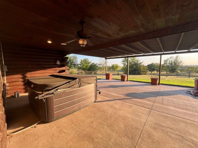 5501 N Streckfus Trl, Salina, KS 67401