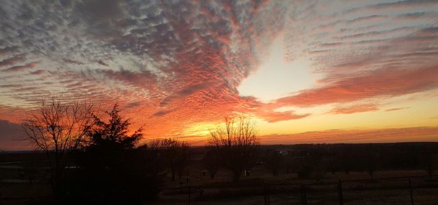 5501 N Streckfus Trl, Salina, KS 67401