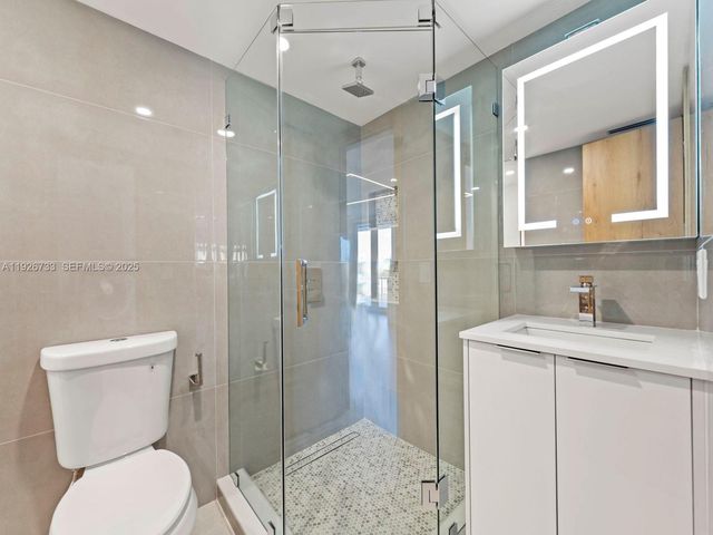 4854 NW 7th St 206, Miami, FL 33126