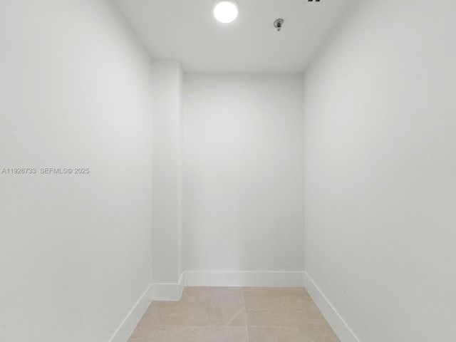 4854 NW 7th St 206, Miami, FL 33126