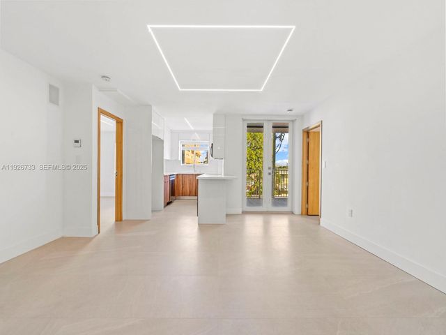 4854 NW 7th St 206, Miami, FL 33126