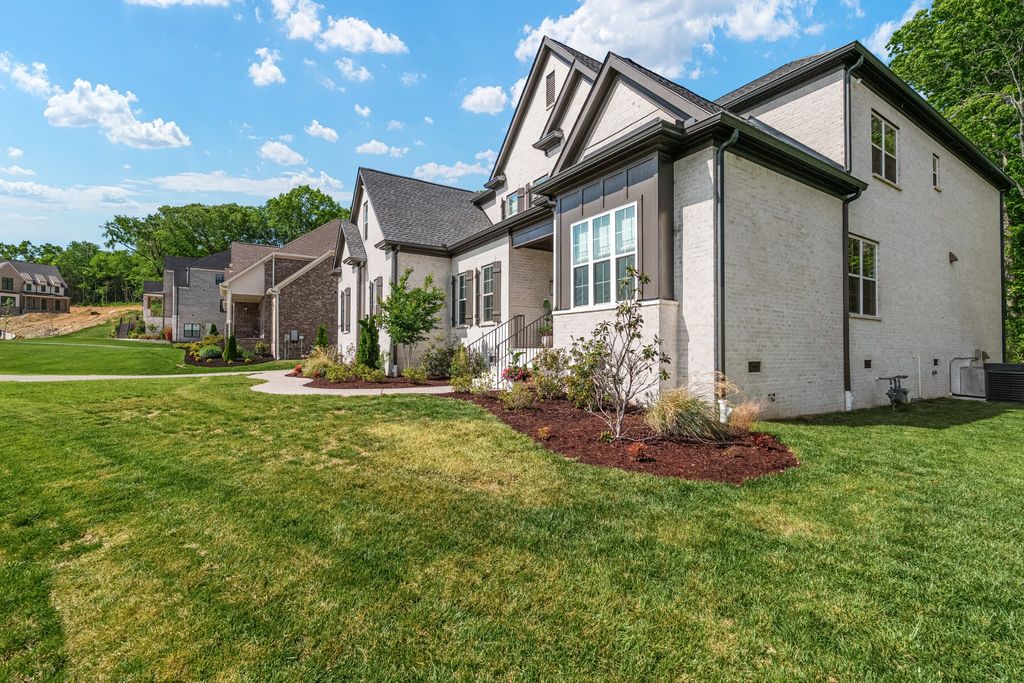 2032 Vail Trce, Nolensville, TN 37135