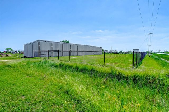 2024 Hwy 87, Port Bolivar, TX 77650