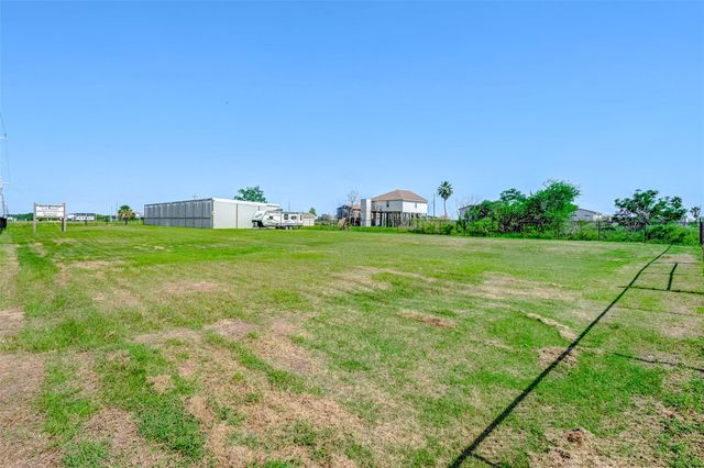 2024 Hwy 87, Port Bolivar, TX 77650