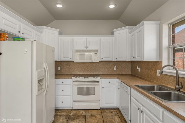 2210 Stockwell Road, Bossier City, LA 71111