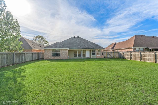 2210 Stockwell Road, Bossier City, LA 71111