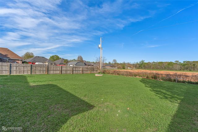 2210 Stockwell Road, Bossier City, LA 71111