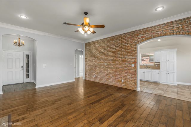 2210 Stockwell Road, Bossier City, LA 71111