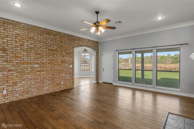 2210 Stockwell Road, Bossier City, LA 71111