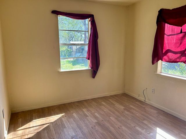 704 WILSON ST, Henderson, TX 75652