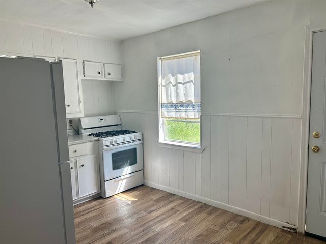 704 WILSON ST, Henderson, TX 75652