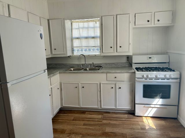 704 WILSON ST, Henderson, TX 75652