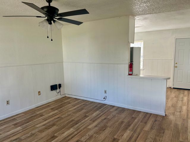 704 WILSON ST, Henderson, TX 75652