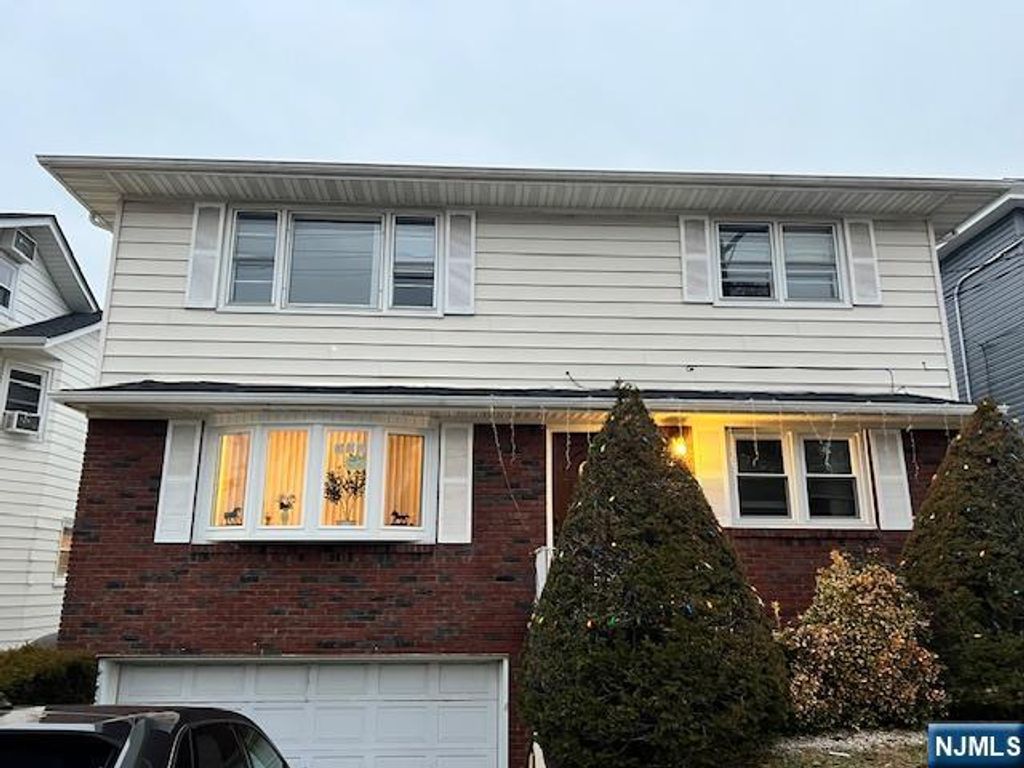 441 Page Avenue 2, Lyndhurst, NJ 07071