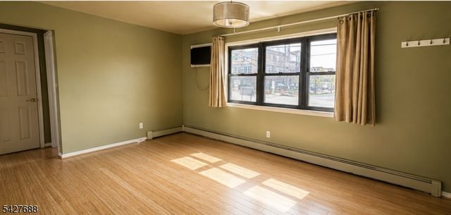 183 Terhune Ave C, Lodi Boro, NJ 07644