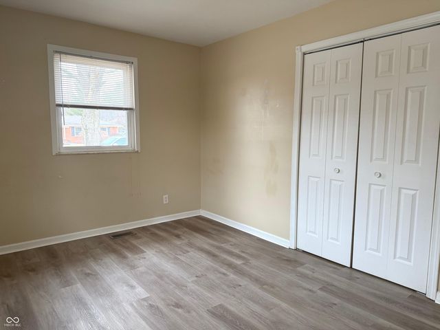 621 Aberdeen Drive, Indianapolis, IN 46241