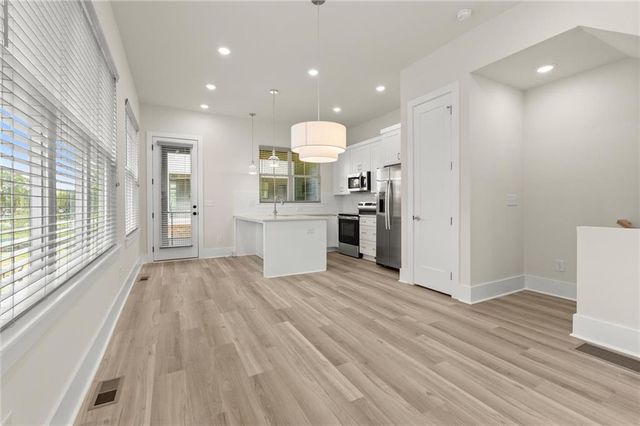 1135 Knight Walk NW, Atlanta, GA 30318