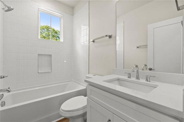 1135 Knight Walk NW, Atlanta, GA 30318