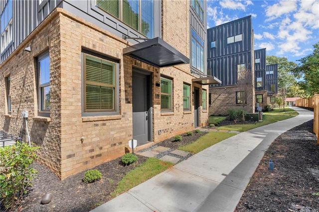 1135 Knight Walk NW, Atlanta, GA 30318