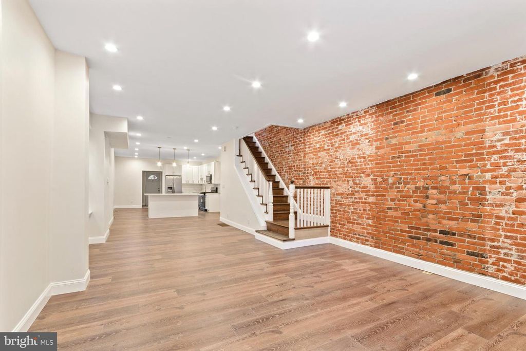 215 N 53RD ST, Philadelphia, PA 19139